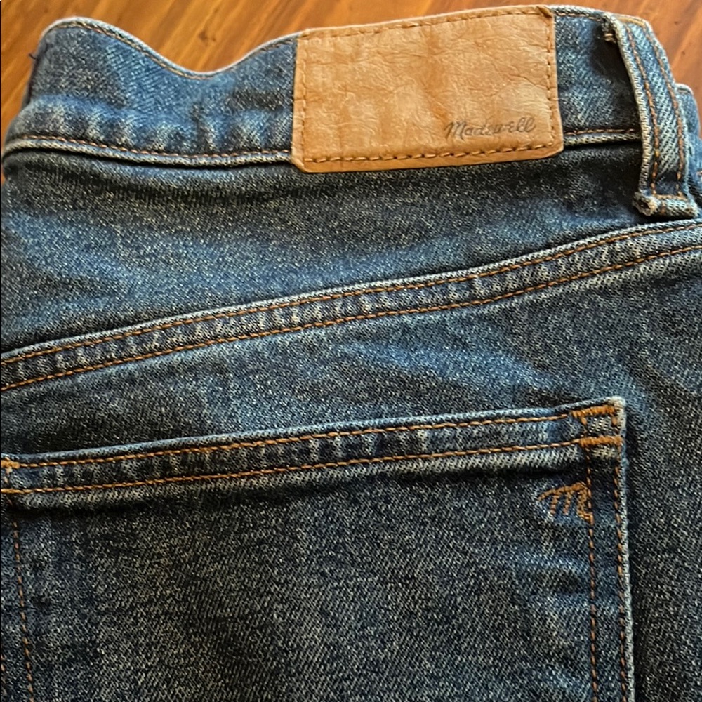 Madewell Mid Rise 90s Straight - Picture 5 of 5